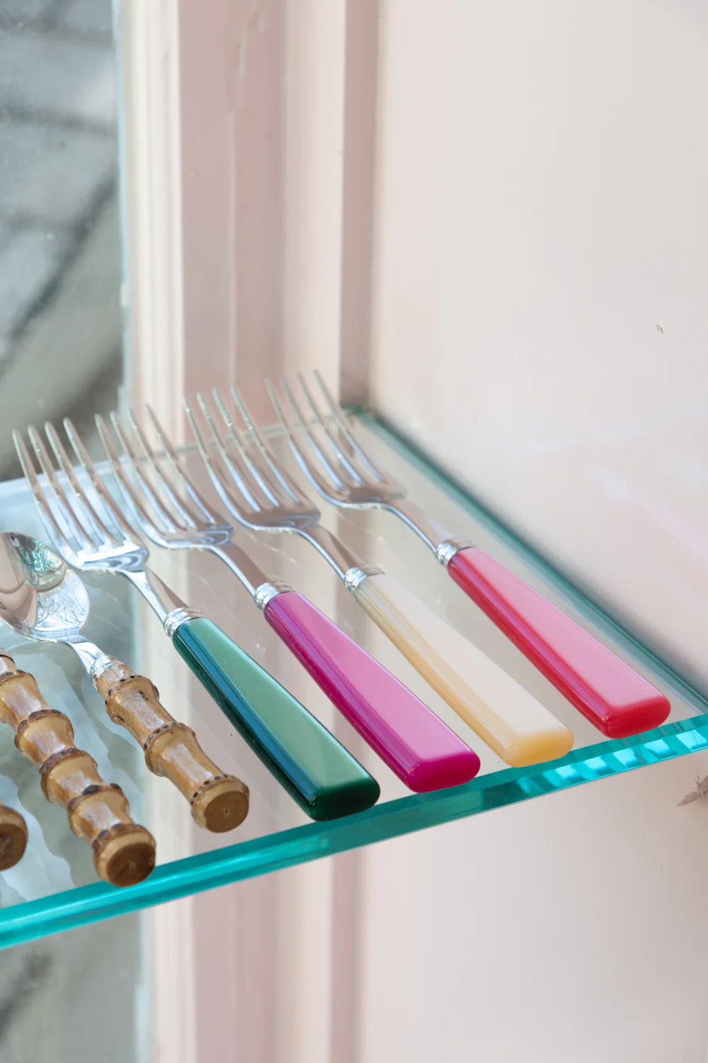 Icone Flatware, Pearl - Image 3